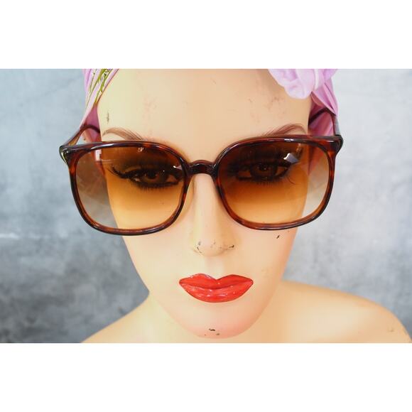 Vintage 1980s Sunglass Italy NOS Butterfly Retro Festival Mob Wife Eyewear main image 13